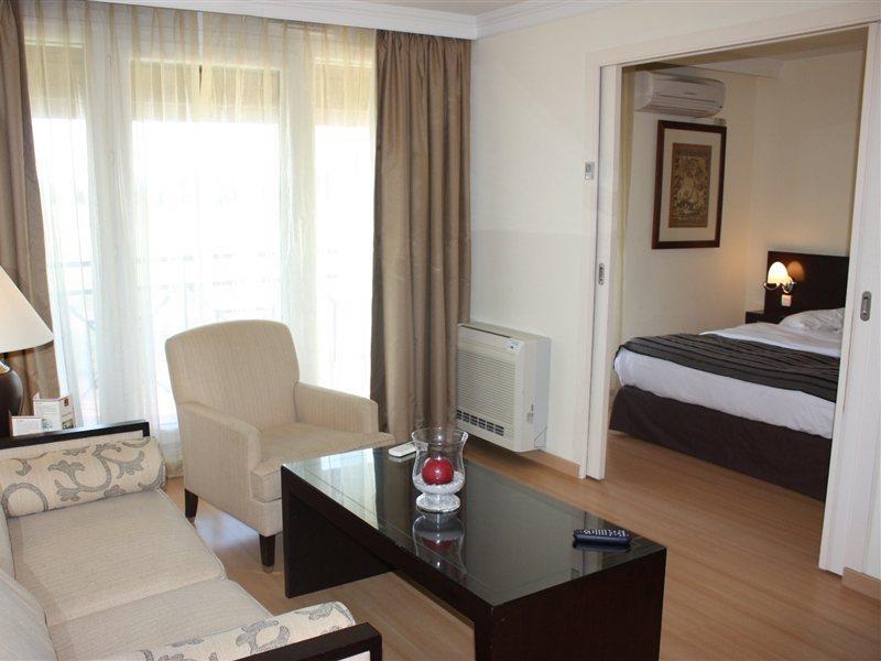 Adonis Excellior Grand Geneve Aparthotel Veigy-Foncenex Exterior photo